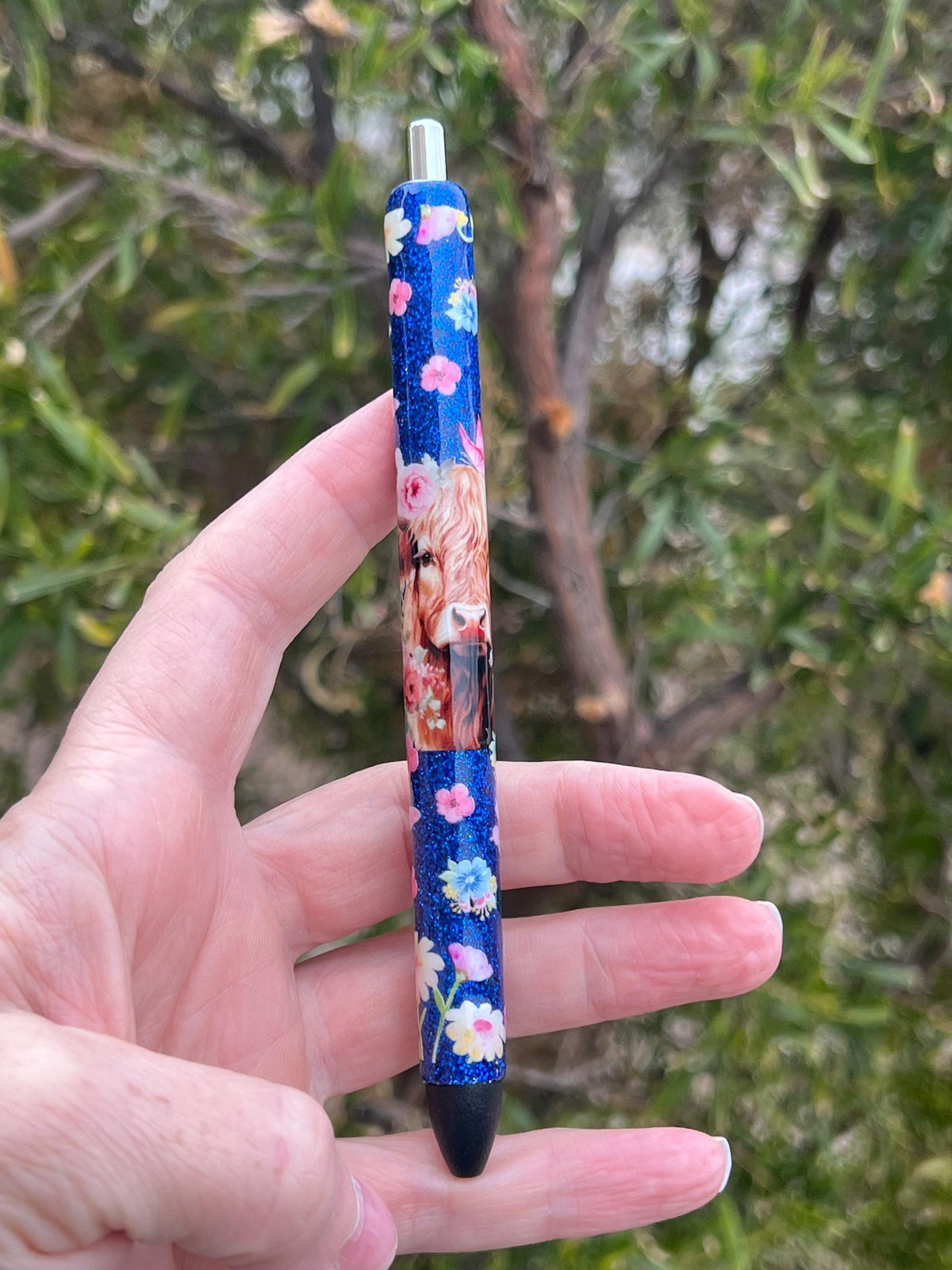 Handmade Highland Cow Glitter Pen: Refillable Resin InkJoy Pen